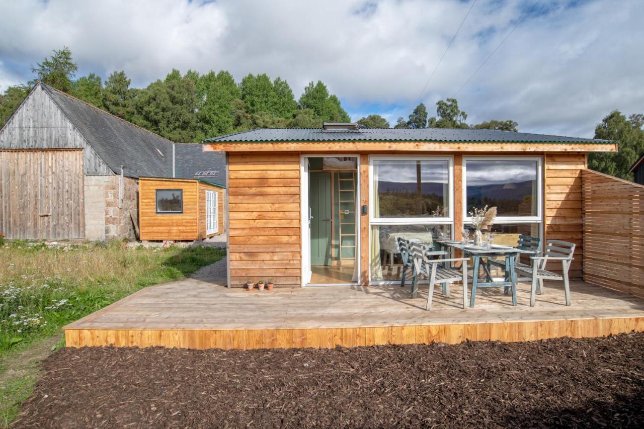 Alba - Charming Boutique Forest View Cabin With Hot Tub In Ballater Esterno foto